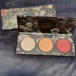 Zoeva Opulence Blush Palette